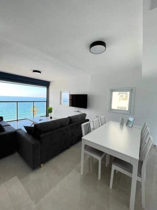 Onthesea Bat Yam Apartment Екстериор снимка