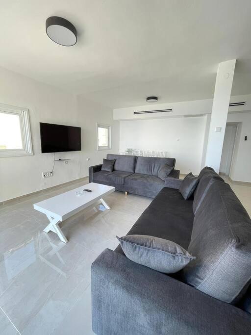 Onthesea Bat Yam Apartment Екстериор снимка