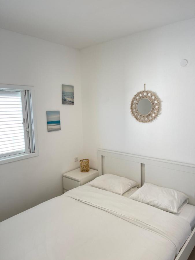 Onthesea Bat Yam Apartment Екстериор снимка