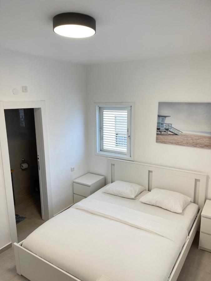 Onthesea Bat Yam Apartment Екстериор снимка
